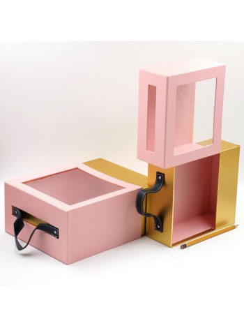 Коробка картон 19/17 х10/7 х26/20 см набор 2 шт с окном и ручкой цвет розовый HS-