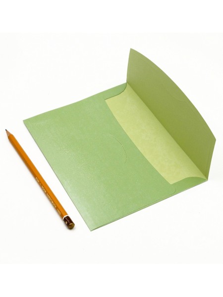 Конверт 19,2 х14,2 см дизайнерская бумага цвет салатовый