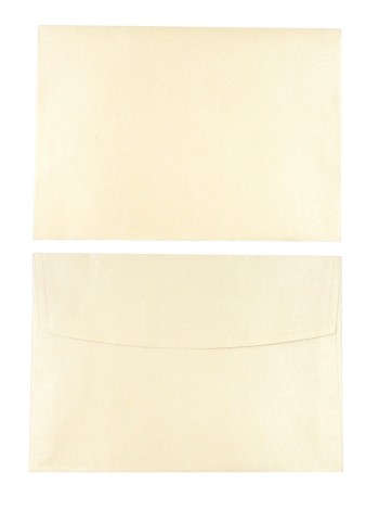 Конверт 19,2 х14,2 см дизайнерская бумага цвет слоновая кость