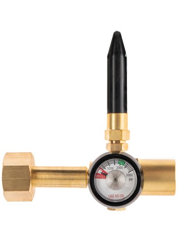 Насадка с манометром и прорезиненным наклонным клапаном