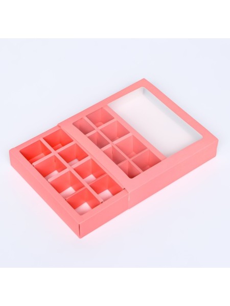 Коробка для конфет 17,7 х17,7 х3,8 см цвет розовый