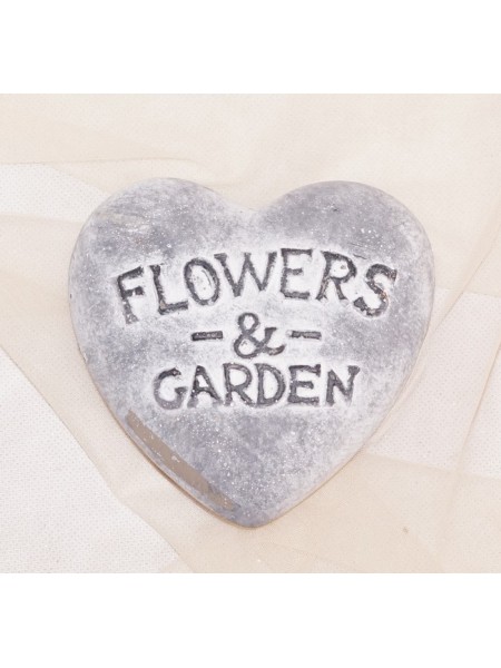 Сердце из камня Flowers & Garden 11см
