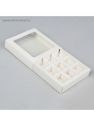 Коробка для конфет 14,5 х14,5 х3,5 см на 9 шт с окном цвет белый 1/5