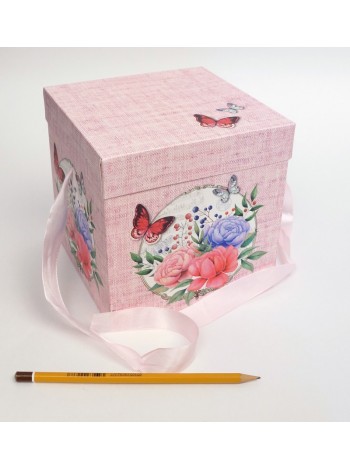 Коробка складная 15 х15 х15 см Цветы с бабочками  YXL-5022M