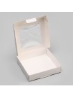 Коробка складная 13 х13 х3 см с окном цвет белый
