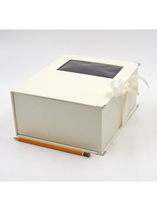 Коробка картон 24 х20 х10,5 см с окном цвет микс HS-12-6