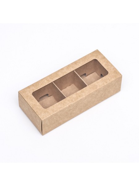 Коробка для конфет 13 х5 х3,3 см на 3 шт с окном и обечайкой крафт